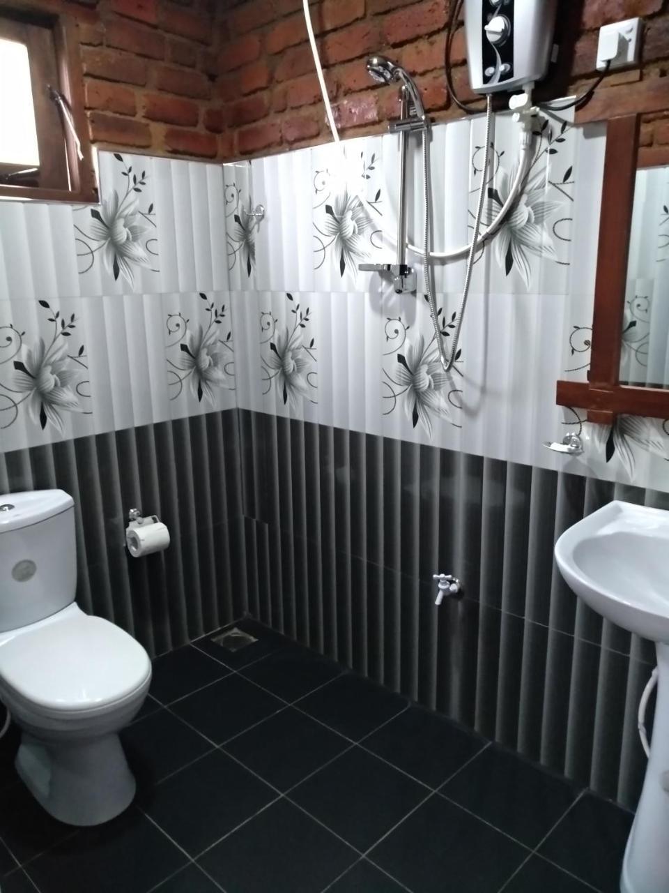 Apurvi Homestay Элла Экстерьер фото